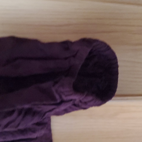 Burgundy blouse - Picture 2 of 9